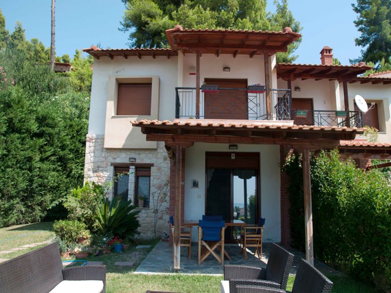 2 Bedroom Maisonette in Fourka RE0022 265171