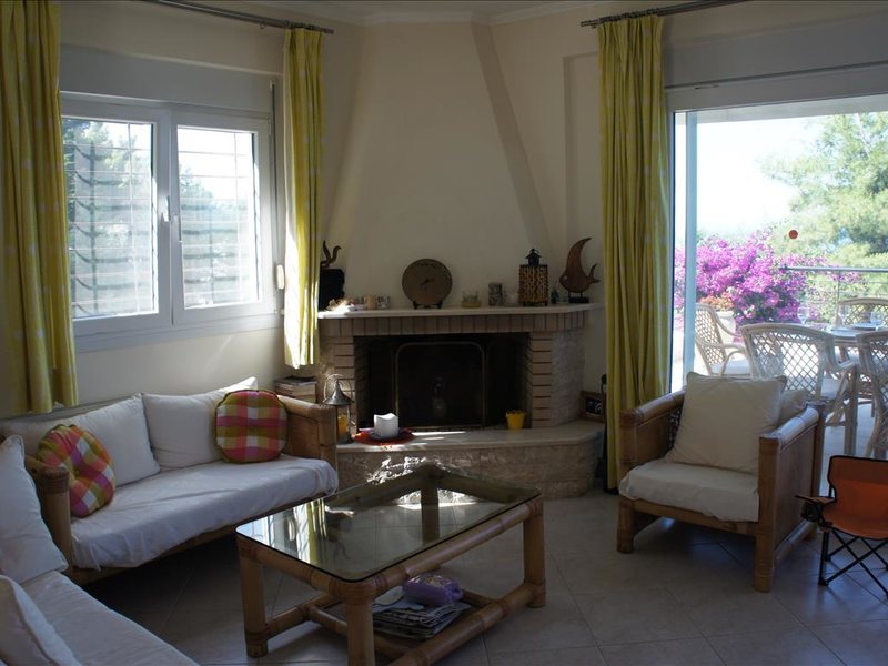 2 Bedroom Maisonette in Fourka RE0387 264801