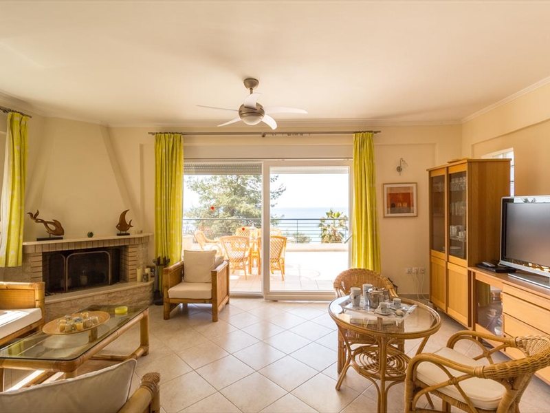 2 Bedroom Maisonette in Fourka RE0387 264817