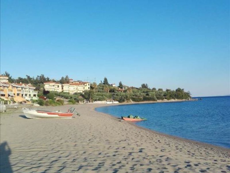 2 Bedroom Maisonette in Gerakini RE0643 264839