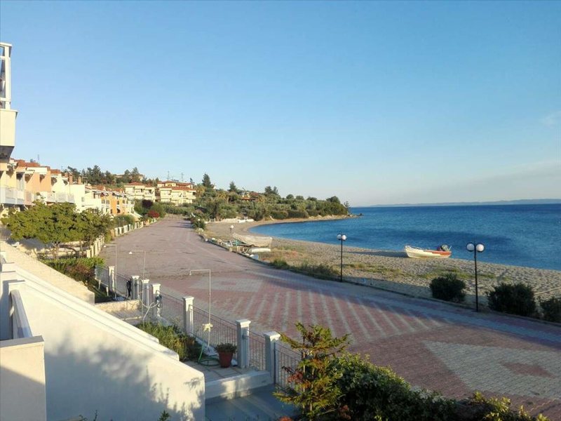 2 Bedroom Maisonette in Gerakini RE0643 264842