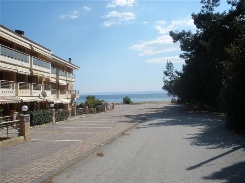 2 Bedroom Maisonette in Gerakini RE0826 264854