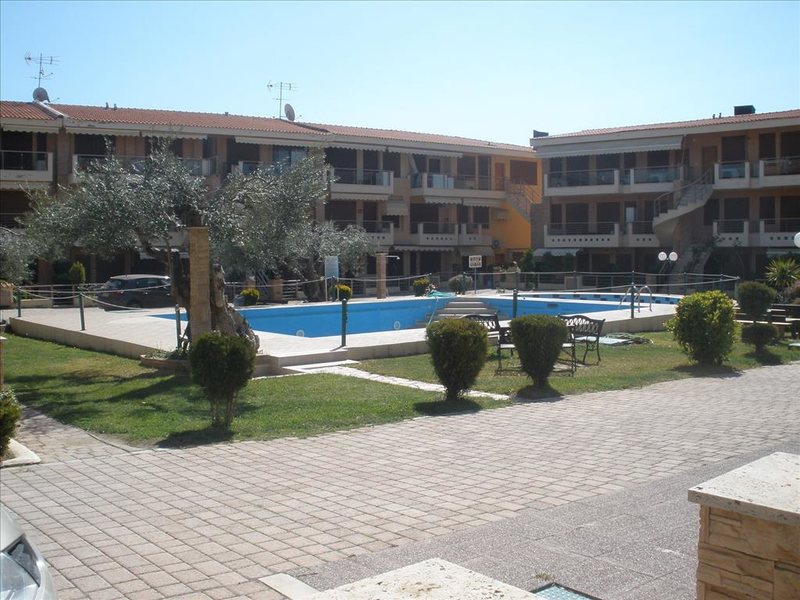 2 Bedroom Maisonette in Gerakini RE0826 264861