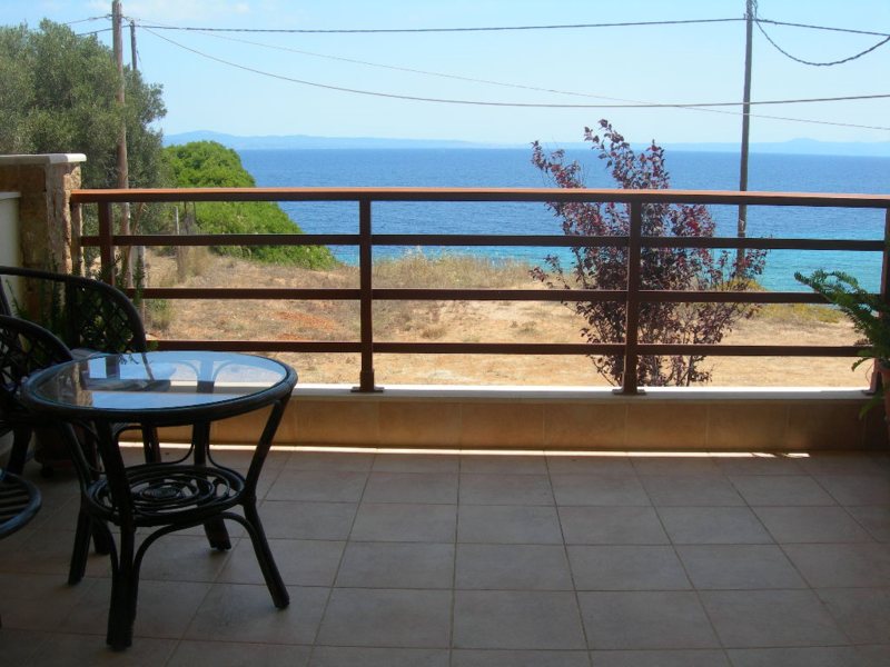 2 Bedroom Maisonette in Nea Fokea RE0069 264935