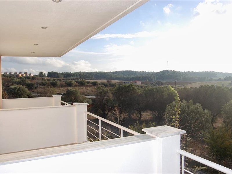 2 Bedroom Maisonette in Nea Fokea RE0509 264954