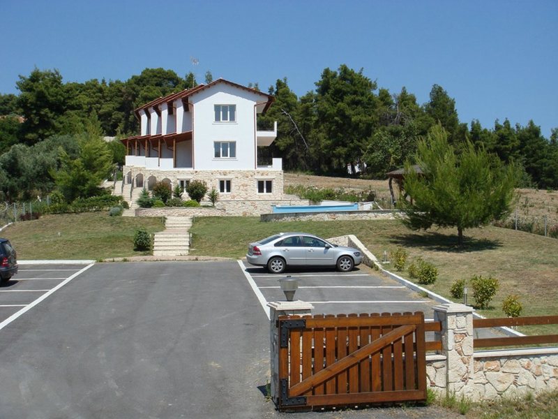 2 Bedroom Maisonette in Paliouri RE0569 264981