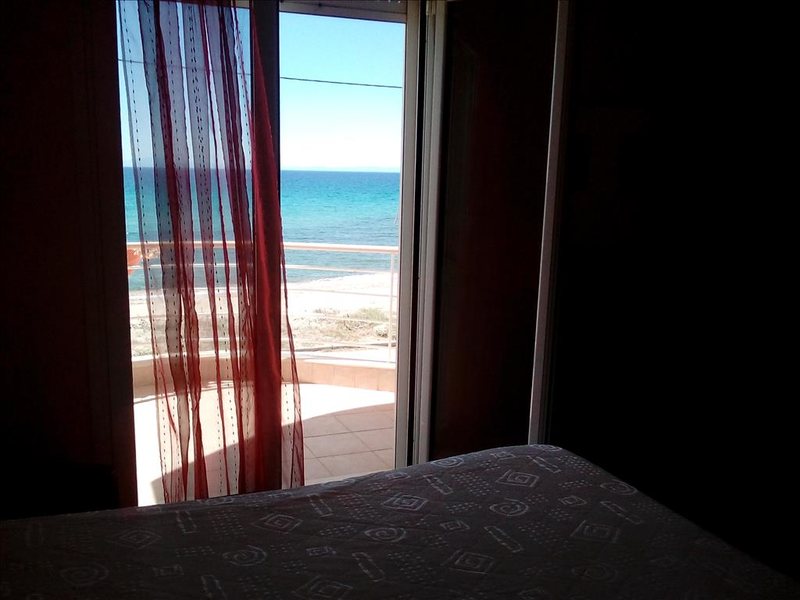 2 Bedroom Maisonette in Paralia Dionysioy RE0423 265002