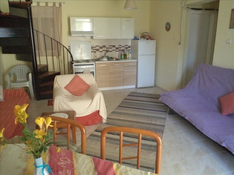 2 Bedroom Maisonette in Paralia Dionysioy RE0864 265008