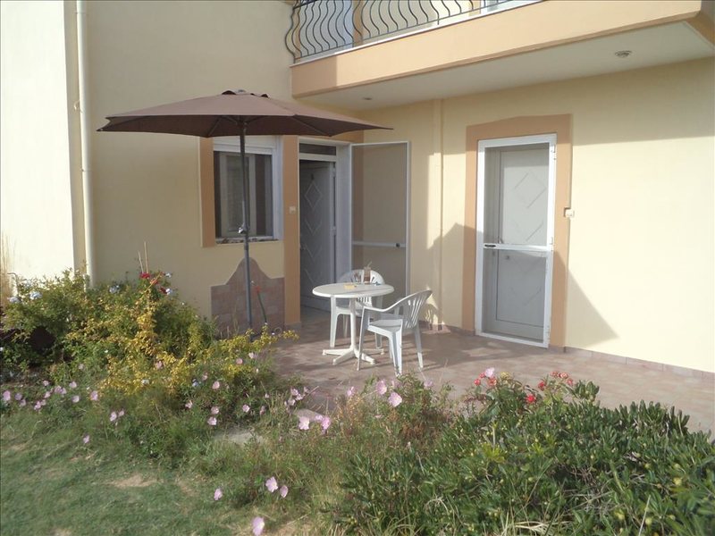 2 Bedroom Maisonette in Paralia Dionysioy RE0864 265010