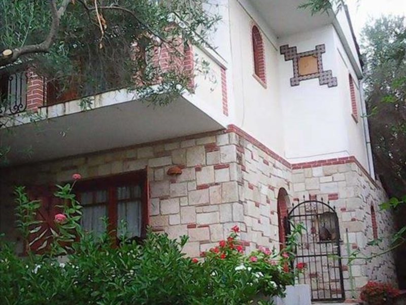 2 Bedroom Maisonette in Polichrono RE0498 265020