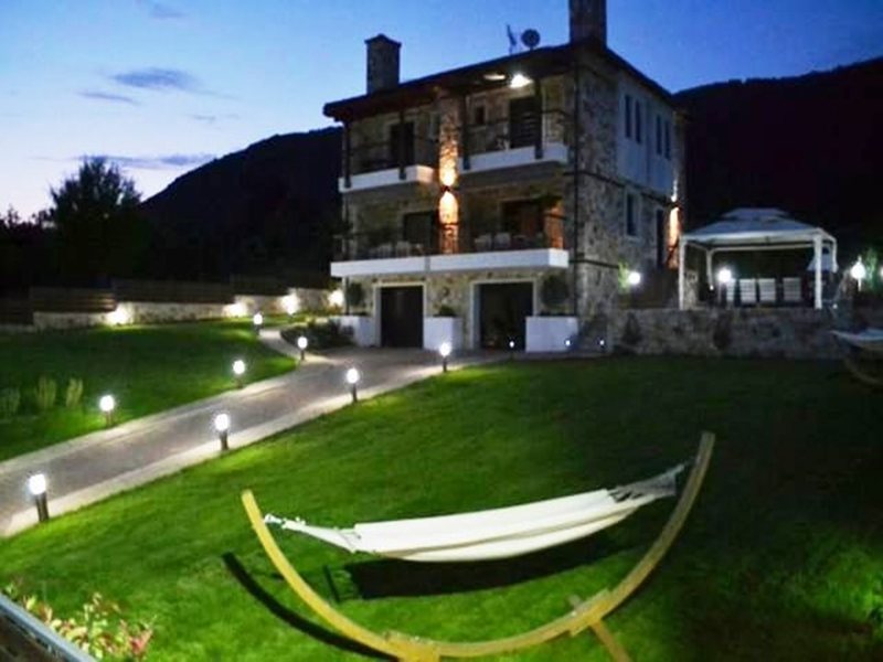 2 Bedroom Villa in Ag 265231