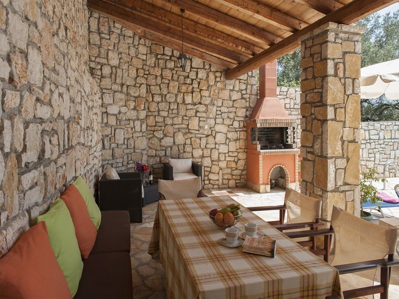 2 Bedroom Villa in Nisaki RE0279 265247