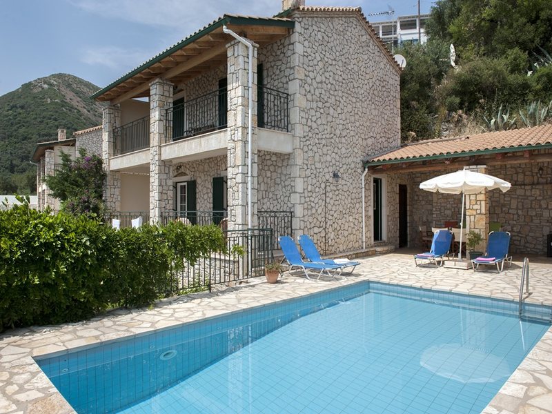 2 Bedroom Villa in Nisaki RE0279 265249