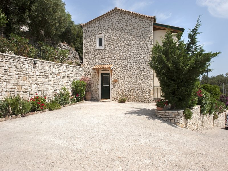 2 Bedroom Villa in Nisaki RE0279 265256