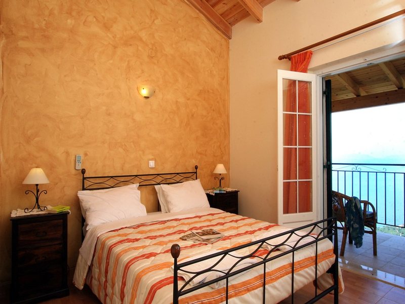 2 Bedroom Villa in Nisaki RE0280 265259