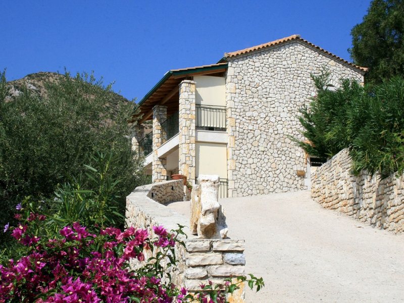 2 Bedroom Villa in Nisaki RE0280 265265