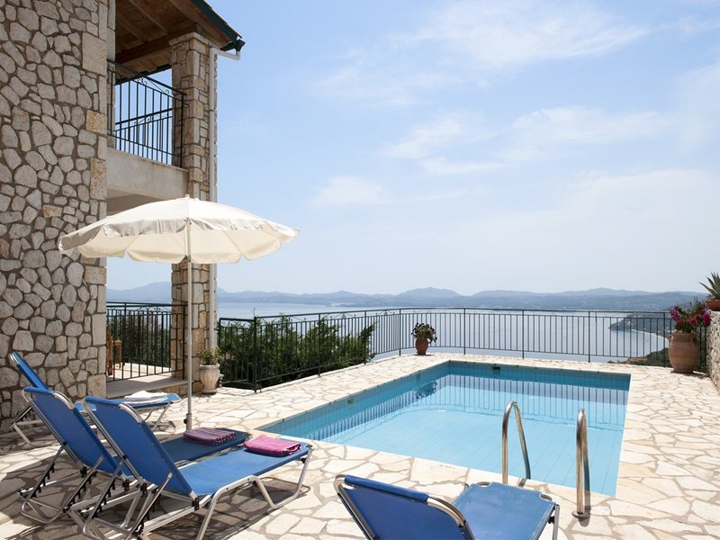 2 Bedroom Villa in Nisaki RE0280 265267