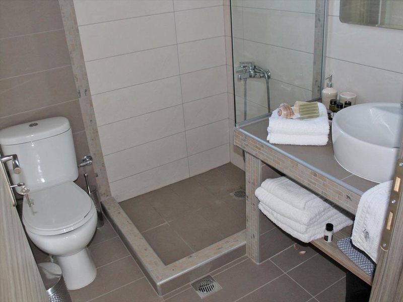 2 Bedroom Villa in Paralia Katerinis RE0570 265276