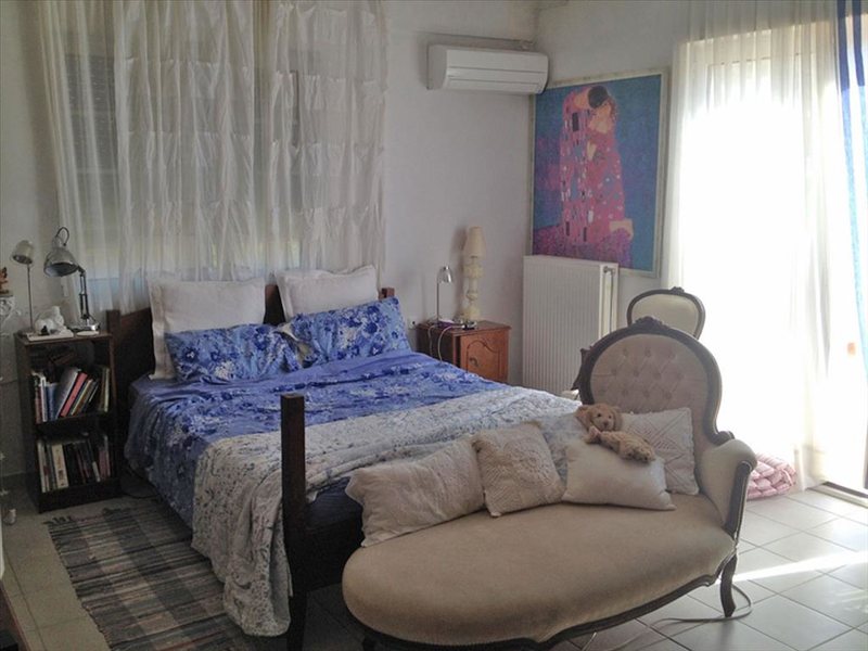 3 Bedroom Detached House in Ag 265700