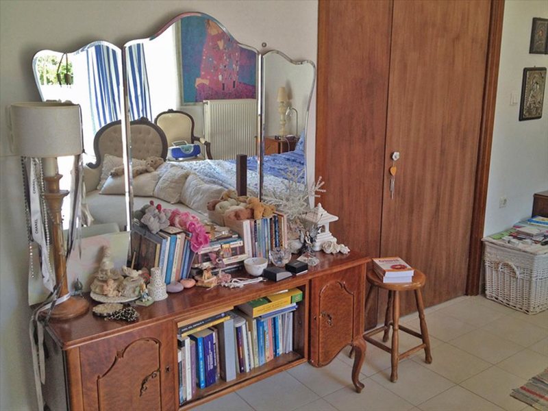 3 Bedroom Detached House in Ag 265706