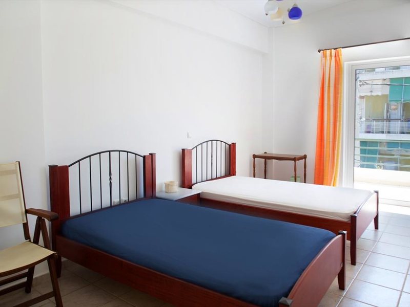 3 Bedroom Detached House in Ag 265721