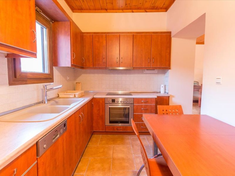 3 Bedroom Detached House in Nea Fokea RE0335 265821