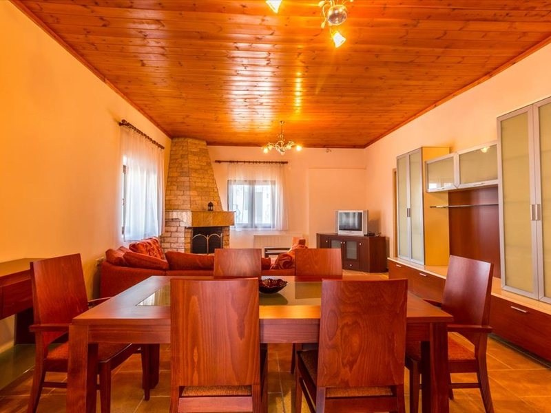 3 Bedroom Detached House in Nea Fokea RE0335 265826