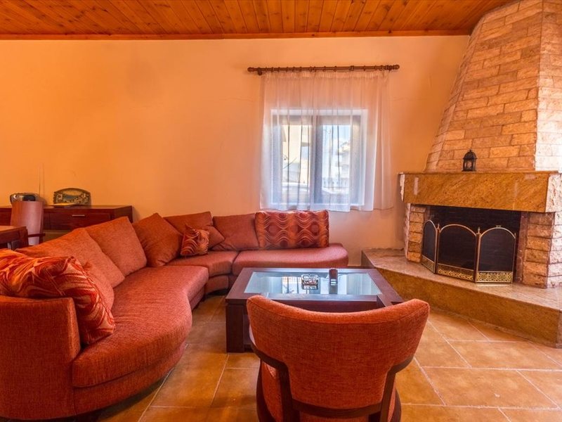 3 Bedroom Detached House in Nea Fokea RE0335 265828