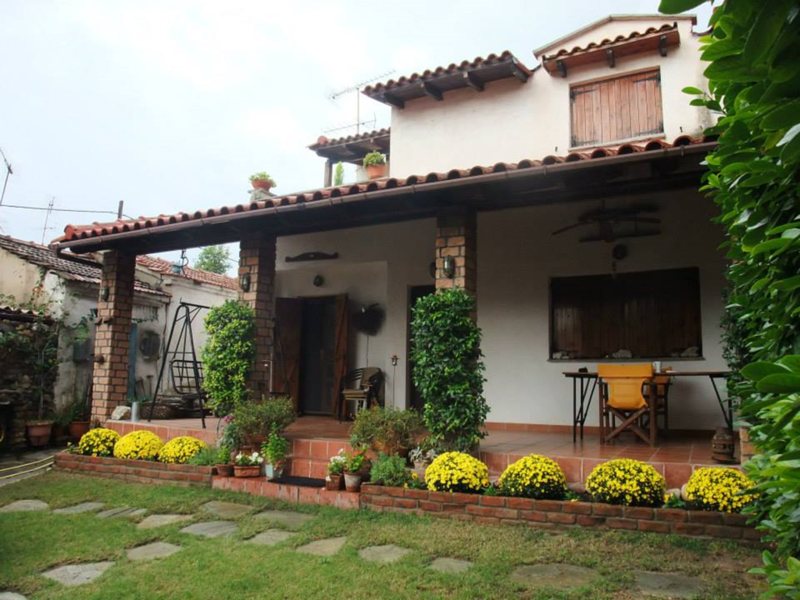 3 Bedroom Detached House in Nea Kallikratia RE0007 265917