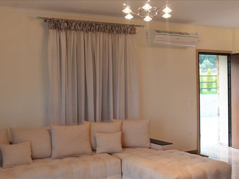 3 Bedroom Detached House in Skioni RE0178 265842