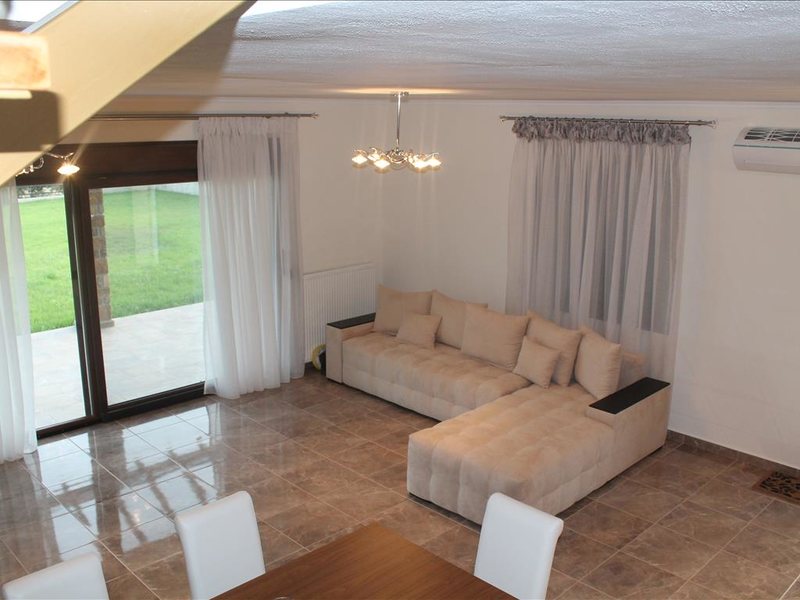 3 Bedroom Detached House in Skioni RE0178 265847