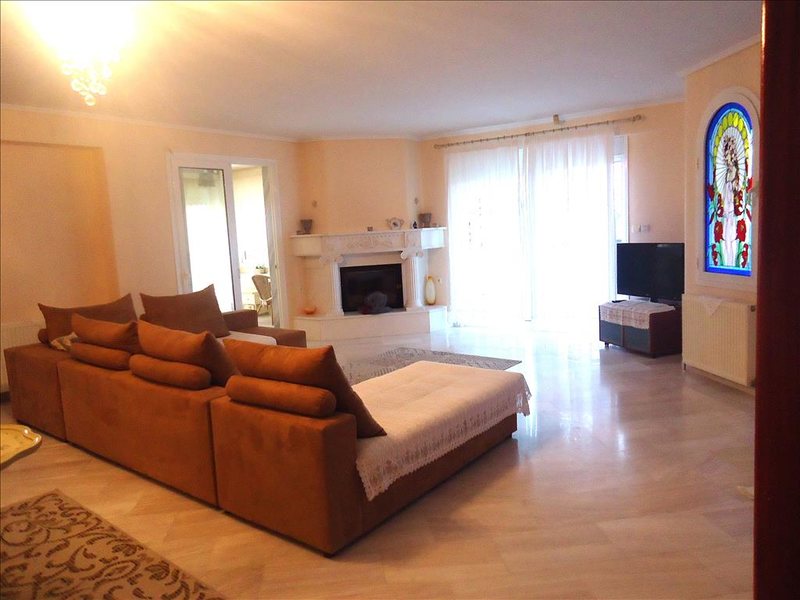 3 Bedroom Flat in Agia Triada RE0501 265939