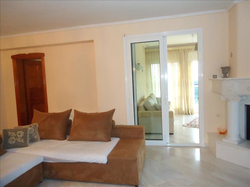 3 Bedroom Flat in Agia Triada RE0501 265951