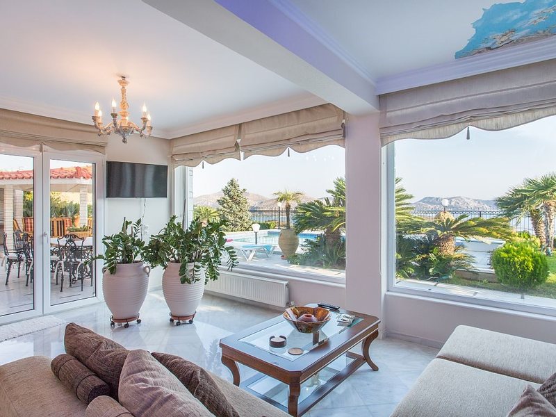 3 Bedroom Flat in Anavyssos RE0245 265979