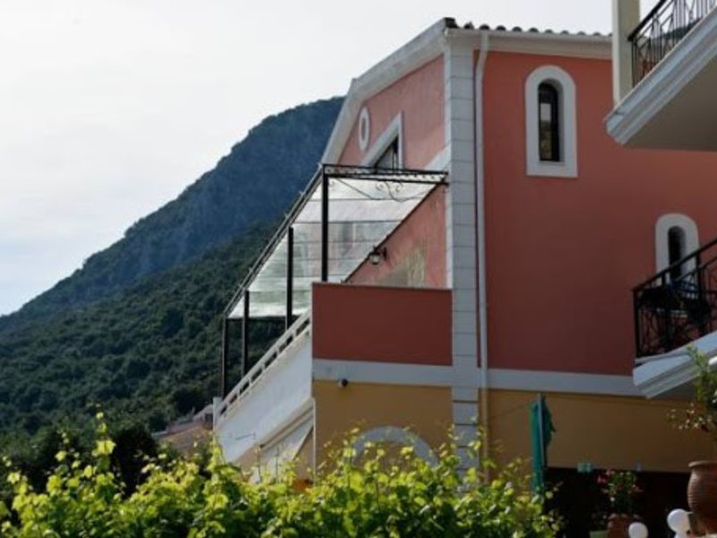 3 Bedroom Maisonette in Barbati RE0226 266075