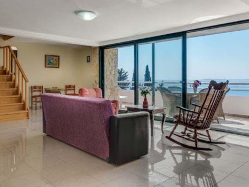 3 Bedroom Maisonette in Barbati RE0226 266088