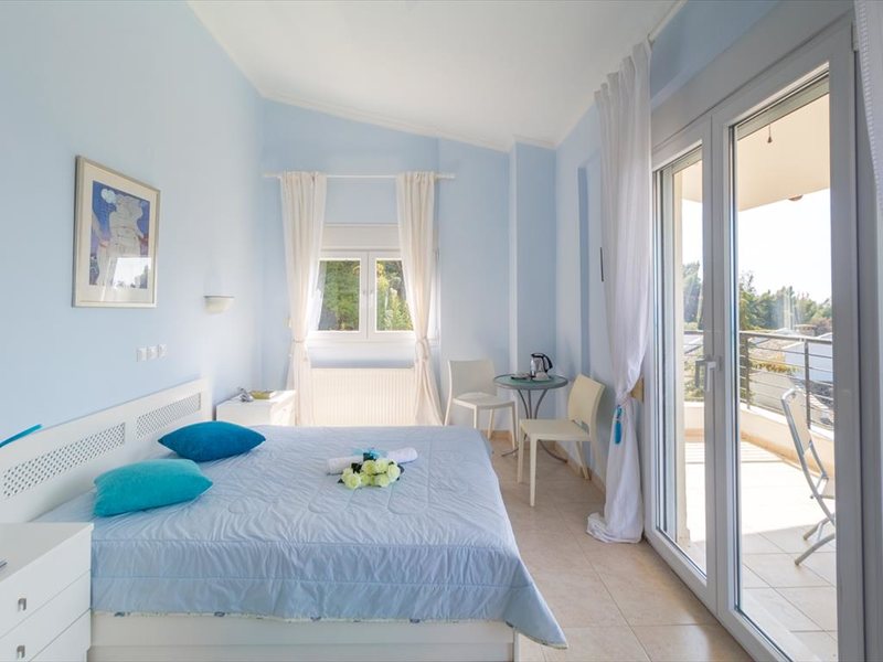 3 Bedroom Maisonette in Fourka RE0369 266109