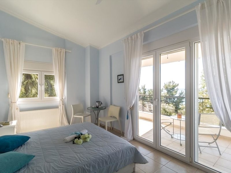 3 Bedroom Maisonette in Fourka RE0369 266116