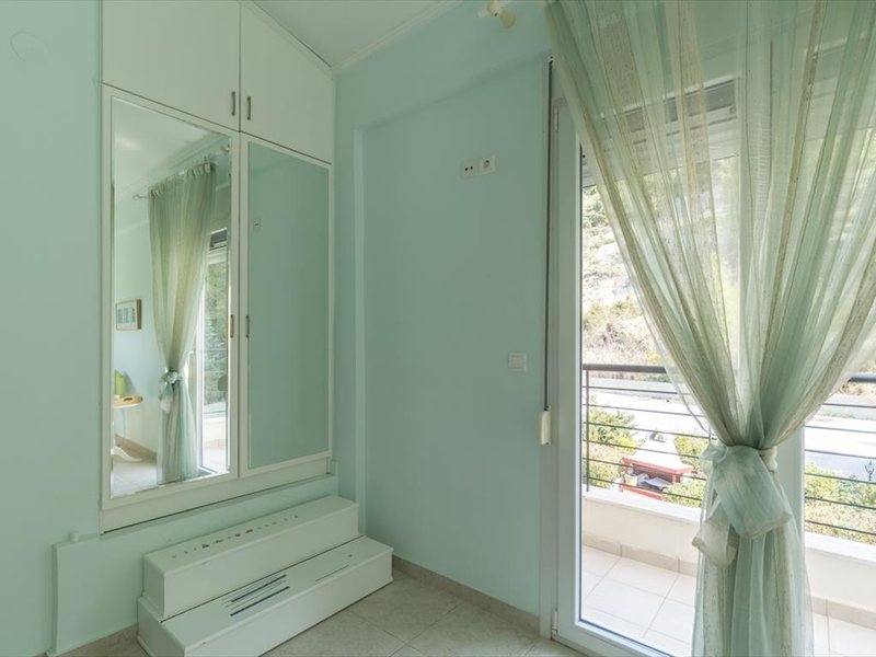 3 Bedroom Maisonette in Fourka RE0369 266122