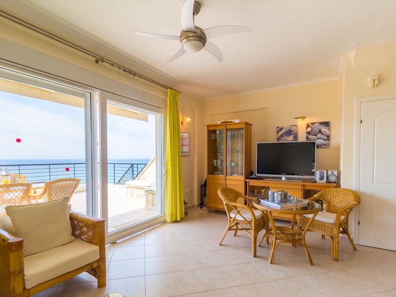 3 Bedroom Maisonette in Fourka RE0369 266131