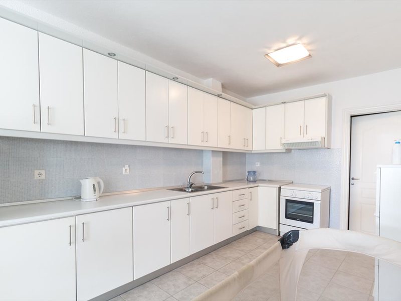 3 Bedroom Maisonette in Fourka RE0369 266140