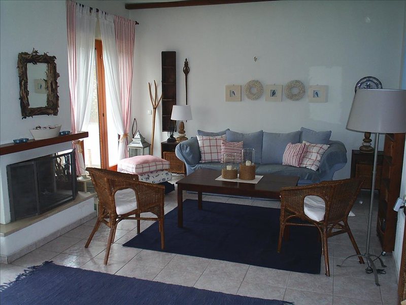 3 Bedroom Maisonette in Fourka RE0386 266154