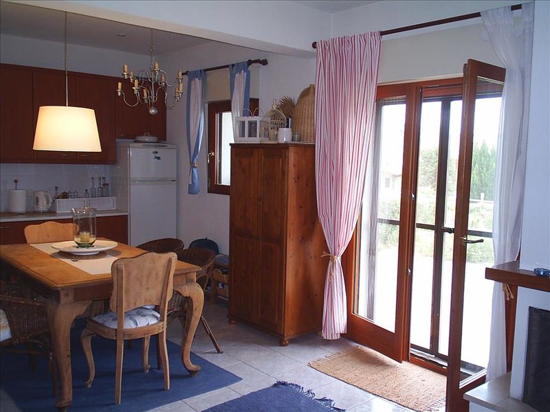 3 Bedroom Maisonette in Fourka RE0386 266161