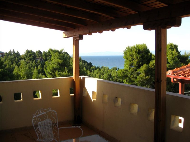 3 Bedroom Maisonette in Kriopigi RE0721 266303