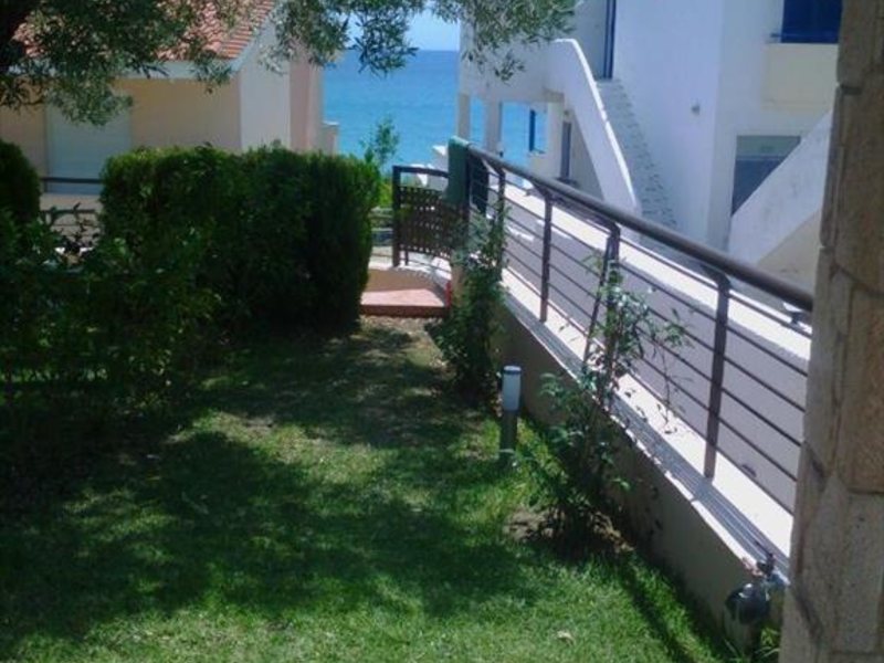 3 Bedroom Maisonette in Mola Kalyva RE0201 266354