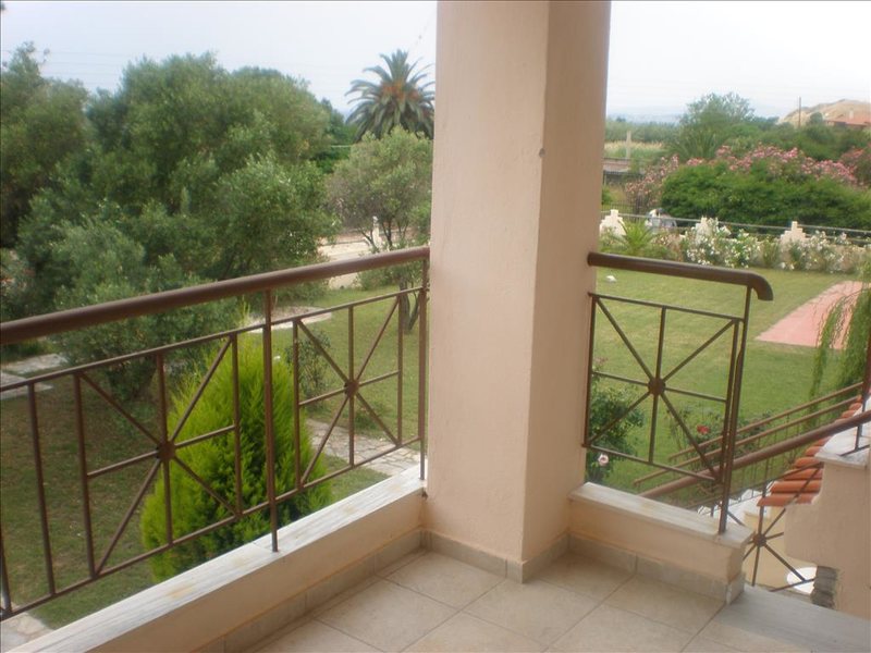 3 Bedroom Maisonette in Nea Potidea RE0138 266410