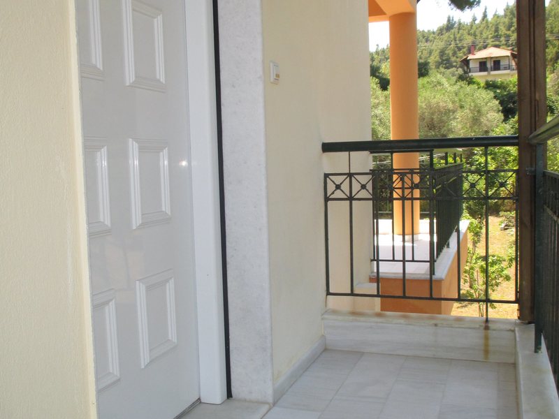 3 Bedroom Maisonette in Polichrono RE0830 266656