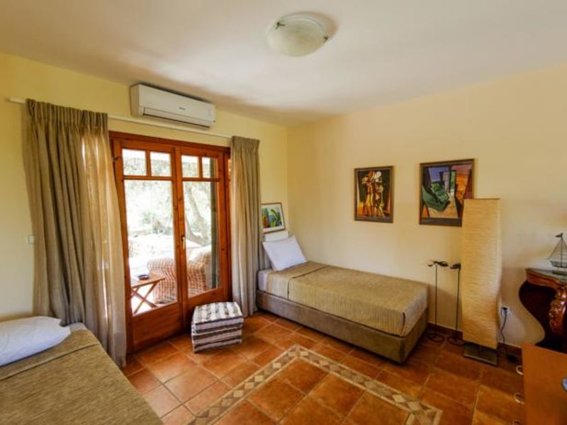 3 Bedroom Maisonette in Vourvourou RE0508  266743