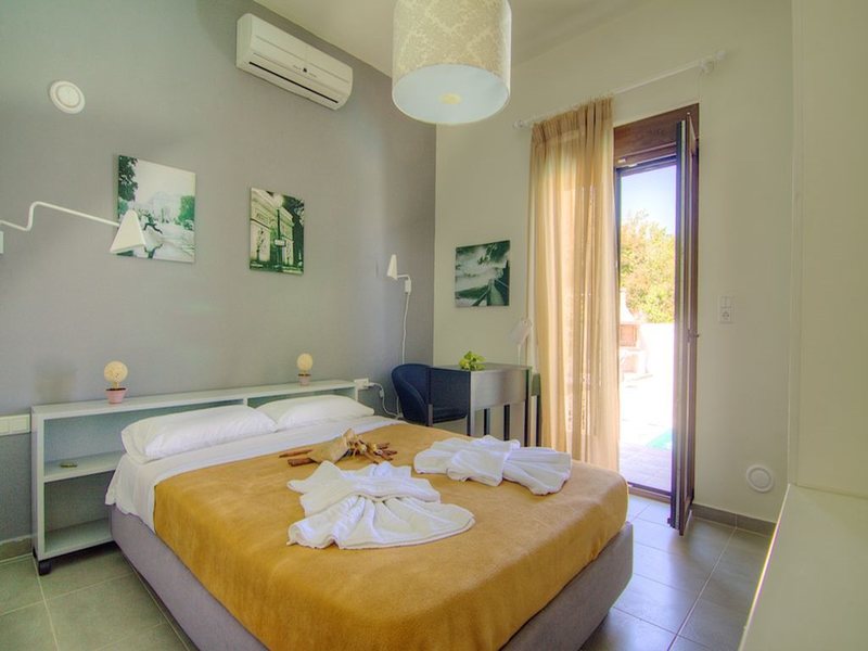 3 Bedroom Villa in Adele RE0256 266761