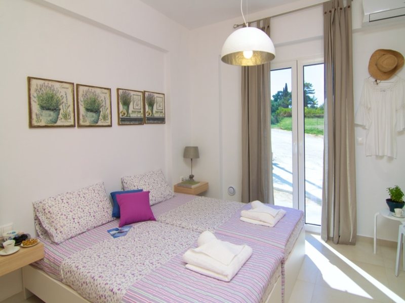 3 Bedroom Villa in Adele RE0464 266802